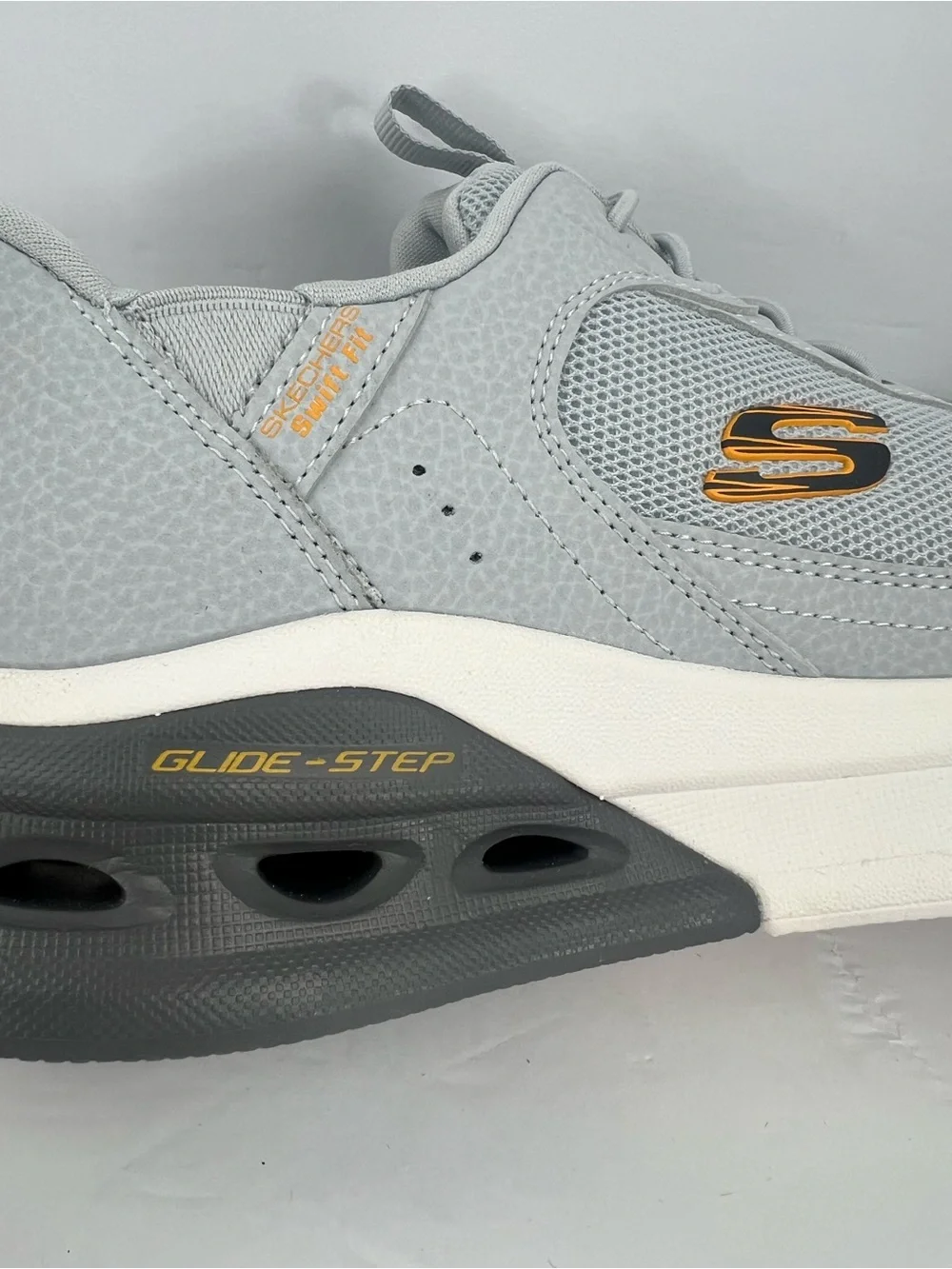 SKECHERS SLIP-IN GLIDE-STEP SWIFT-FIT HANDS FREE, MEMORY FOALIGHT GREY SIZE 8.5